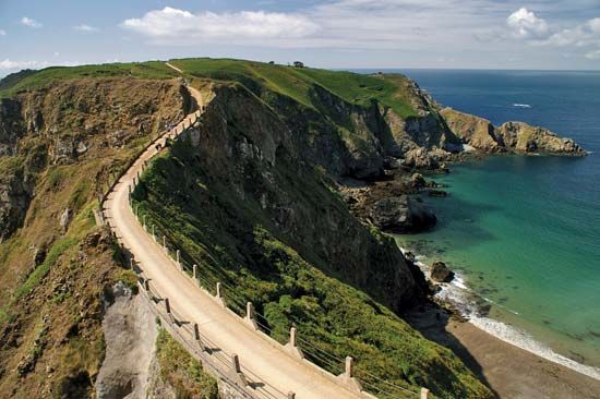 Sark: La Coupée isthmus