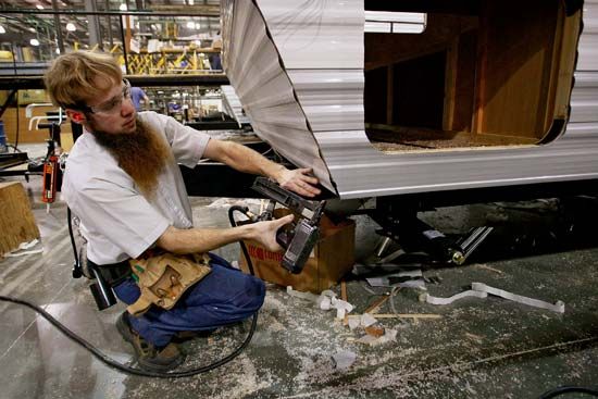 recreational vehicle: manufacture
