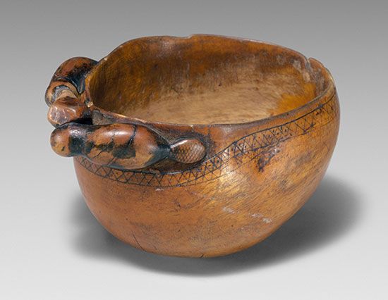 Indigenous belt cup