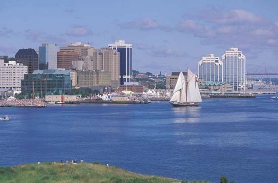 <i>Bluenose II</i>
