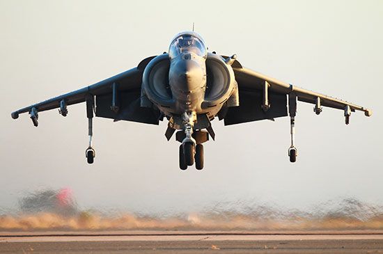 AV-8 Harrier fighter, 1983