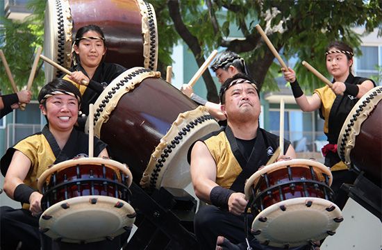 Japanese Americans: <i>taiko</i> performance