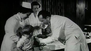 Children with polio and the administration of polio vaccine