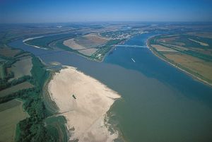 confluence of the Mississippi and Ohio rivers