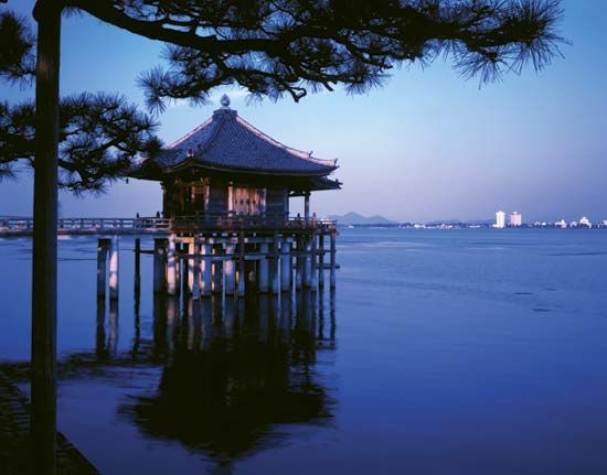 Ukimi Temple