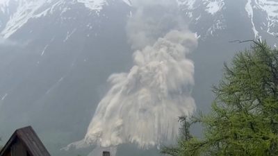 Birch glacier collapse